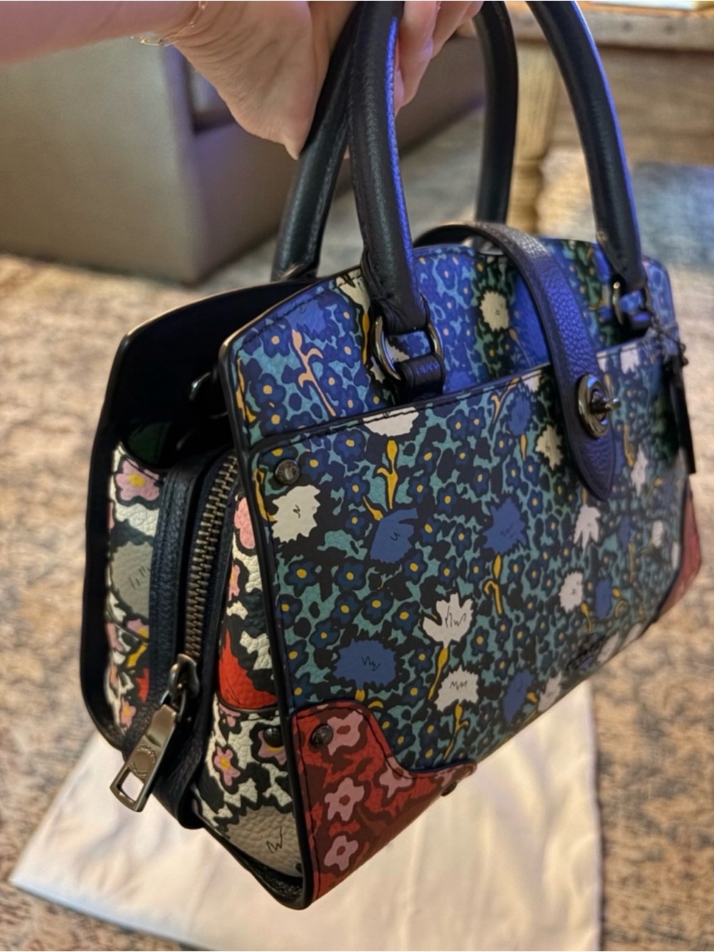 Coach Floral Mercer 24 Satchel like new - Picture 2 of 7